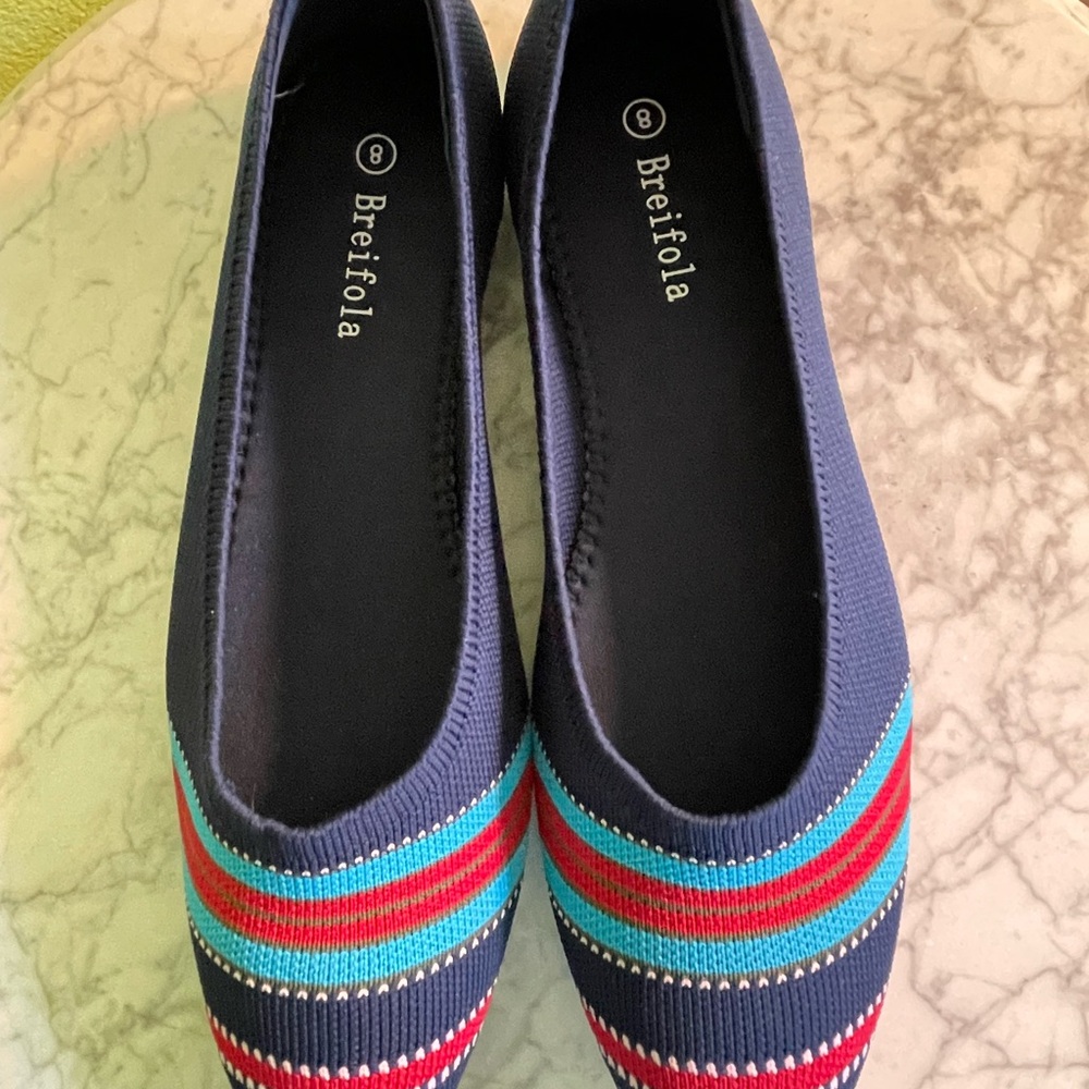Chic Navy Flats with Multicolor Stripes - Picture 4 of 9